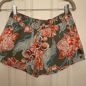 Patagonia barely baggies